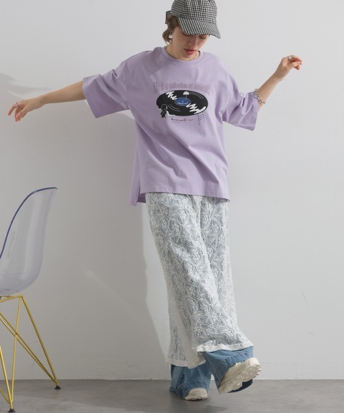 le colis(ルコリ)の「ドライタッチ 天竺 レコード プリント 5分袖 Tシャツ(Tシャツ/カットソー・レディース・ブラック/オフホワイト/ラベンダー/ライトイエロー・FREE)」の19枚目の写真