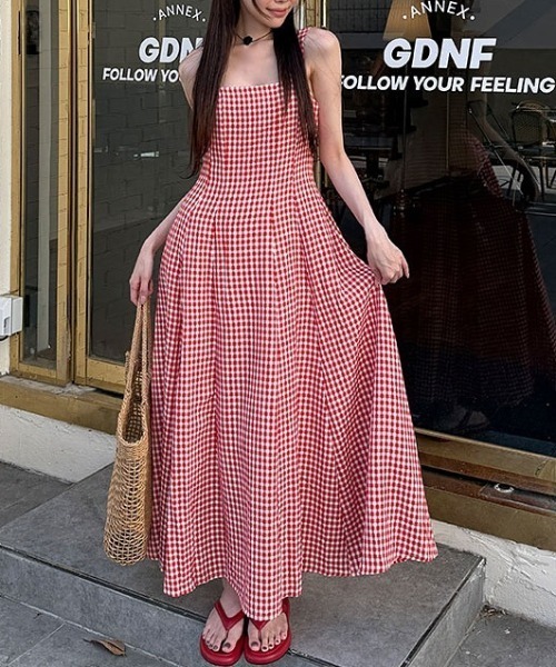 FREE STYLISTS(フリー スタイリスト)の「YUGA_YGMC Korean-style Checkered long dress(ワンピース・レディース・レッド/ブラック・M/S)」の4枚目の写真