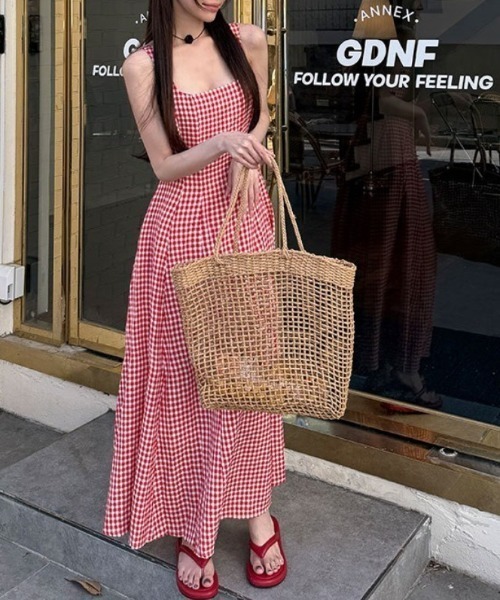 FREE STYLISTS(フリー スタイリスト)の「YUGA_YGMC Korean-style Checkered long dress(ワンピース・レディース・レッド/ブラック・M/S)」の16枚目の写真