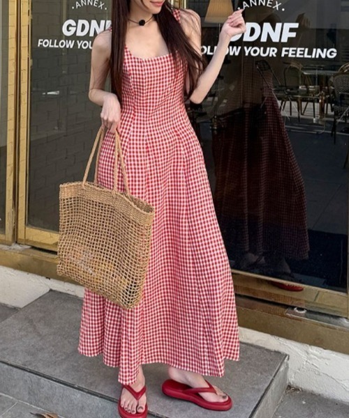FREE STYLISTS(フリー スタイリスト)の「YUGA_YGMC Korean-style Checkered long dress(ワンピース・レディース・レッド/ブラック・M/S)」の12枚目の写真