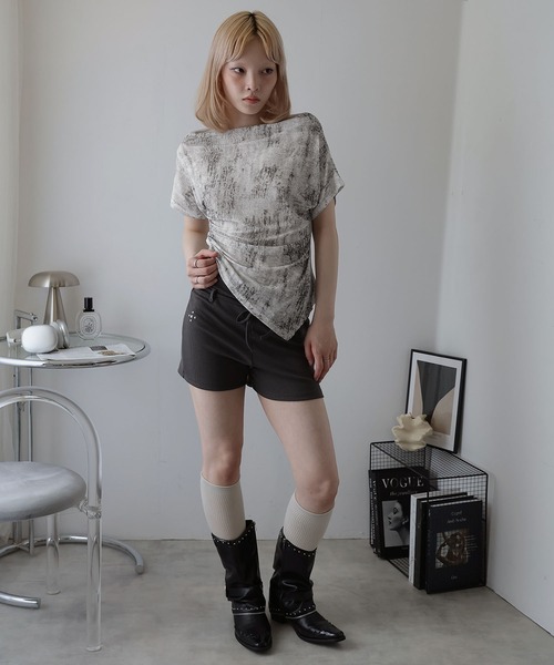 Ulysses（ユリシス）の「ドレープネックアシメデザインカットソー（Tシャツ/カットソー・レディース・ブラック/ホワイト/グレー・F）」の4枚目の写真