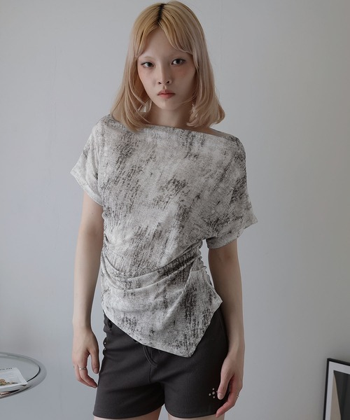 Ulysses（ユリシス）の「ドレープネックアシメデザインカットソー（Tシャツ/カットソー・レディース・ブラック/ホワイト/グレー・F）」の14枚目の写真