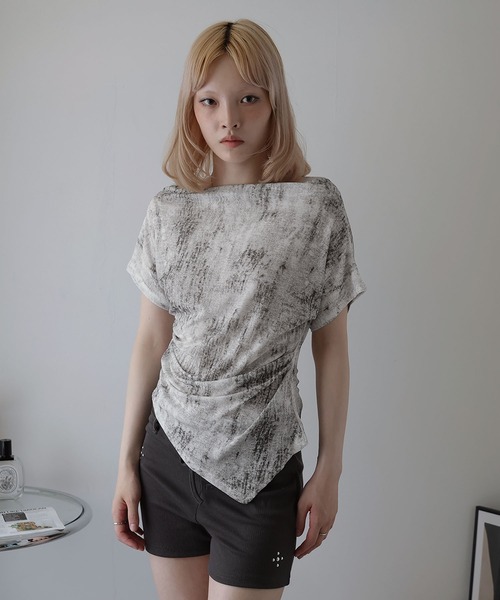 Ulysses（ユリシス）の「ドレープネックアシメデザインカットソー（Tシャツ/カットソー・レディース・ブラック/ホワイト/グレー・F）」の15枚目の写真