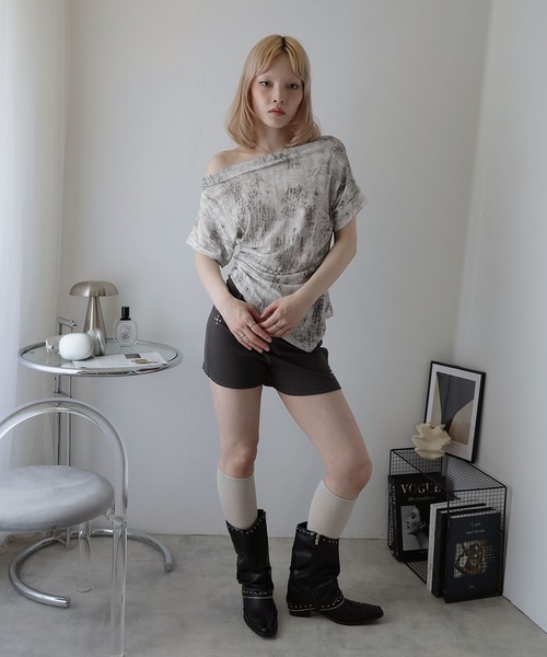Ulysses（ユリシス）の「ドレープネックアシメデザインカットソー（Tシャツ/カットソー・レディース・ブラック/ホワイト/グレー・F）」の17枚目の写真