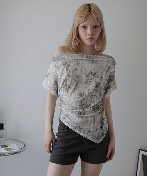 Ulysses（ユリシス）の「ドレープネックアシメデザインカットソー（Tシャツ/カットソー・レディース・ブラック/ホワイト/グレー・F）」の19枚目の写真