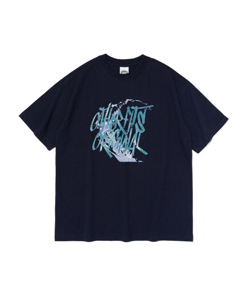 OTHERFITS(アザーフィッツ)の「グラフィティロゴ半袖Tシャツ(ネイビー/ブルー)(Tシャツ/カットソー・メンズ・その他・SMALL/MEDIUM/LARGE/X-LARGE/2XL)」の1枚目の写真