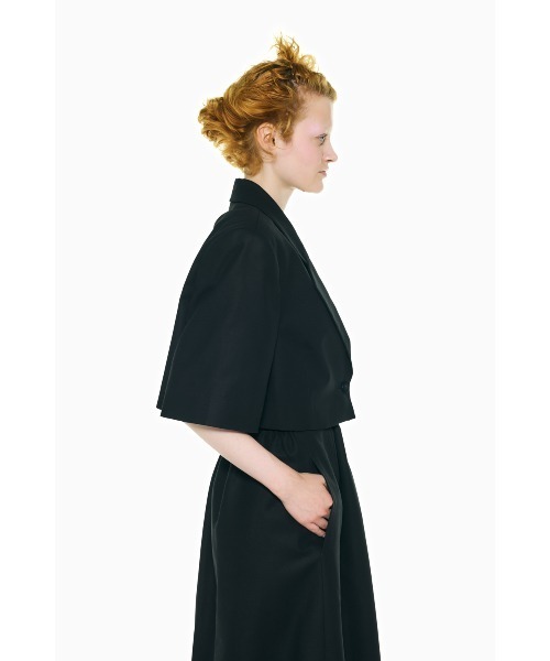 ENFOLD(エンフォルド)の「HALF-SLEEVES JACKET(テーラードジャケット・レディース・ブラック・38)」の8枚目の写真