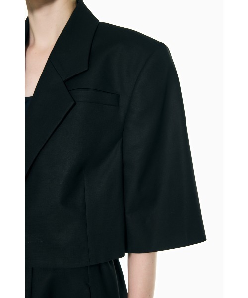 ENFOLD(エンフォルド)の「HALF-SLEEVES JACKET(テーラードジャケット・レディース・ブラック・38)」の10枚目の写真