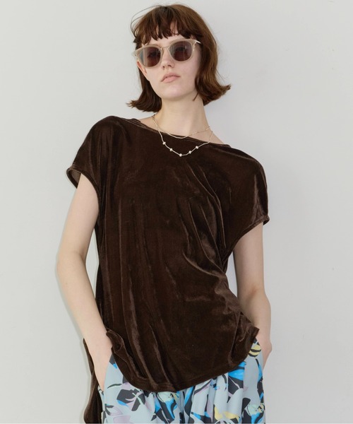 LA BELLE ETUDE（ラベルエチュード）の「2wayシアーベロアアシンメトリーTOPS（Tシャツ/カットソー・レディース・ブラウン/ブラック・FREE）」の3枚目の写真