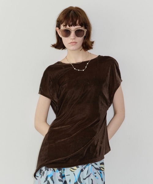 LA BELLE ETUDE（ラベルエチュード）の「2wayシアーベロアアシンメトリーTOPS（Tシャツ/カットソー・レディース・ブラウン/ブラック・FREE）」の11枚目の写真