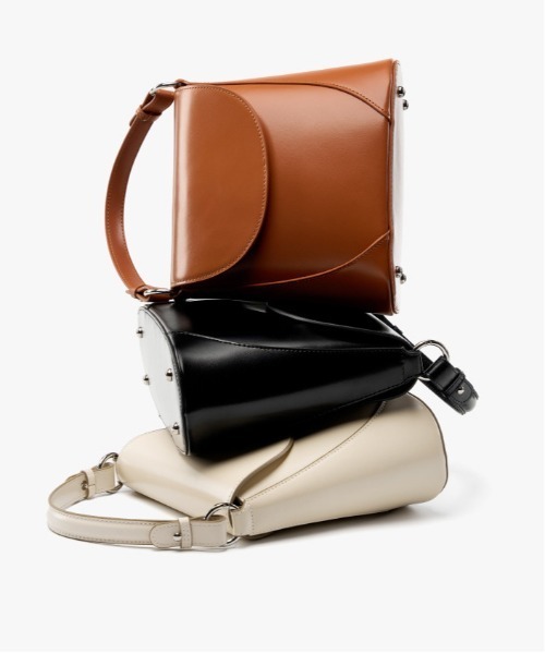 NiiNa(ニーナ)の「【 NiiNa / ニーナ 】【高品質牛革】2wayワンハンドルバケットバッグ(ショルダーバッグ・レディース・ホワイト・FREE)」の20枚目の写真