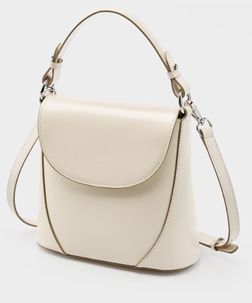 NiiNa(ニーナ)の「【 NiiNa / ニーナ 】【高品質牛革】2wayワンハンドルバケットバッグ(ショルダーバッグ・レディース・ホワイト・FREE)」の18枚目の写真