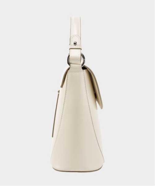 NiiNa(ニーナ)の「【 NiiNa / ニーナ 】【高品質牛革】2wayワンハンドルバケットバッグ(ショルダーバッグ・レディース・ホワイト・FREE)」の14枚目の写真