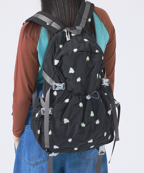 Casselini(キャセリーニ)の「【Casselini/キャセリーニ】刺繍リュック/Embro backpack/花柄/リュック/A4収納可能【WEB限定】(バックパック/リュック・レディース・ブラック/ブラック系その他・フリー)」の2枚目の写真