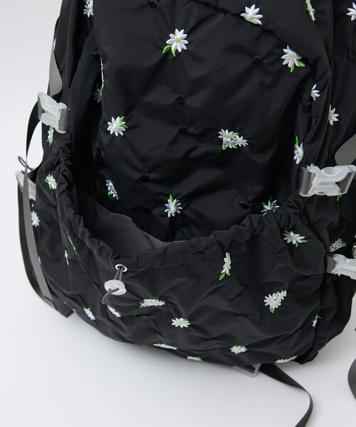 Casselini(キャセリーニ)の「【Casselini/キャセリーニ】刺繍リュック/Embro backpack/花柄/リュック/A4収納可能【WEB限定】(バックパック/リュック・レディース・ブラック/ブラック系その他・フリー)」の18枚目の写真