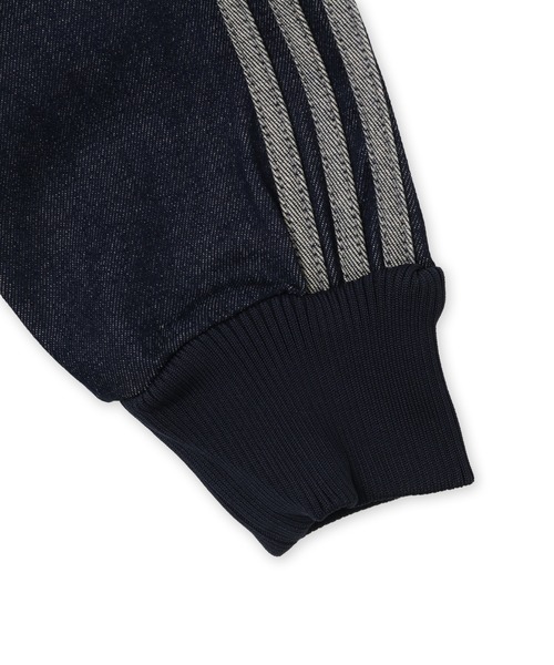 adidas(アディダス)の「adidas ADICOLOR RAW DENIM FIREBIRD TRACK TOP / アディダス アディカラー ロウ デニム ファイヤーバード トラックトップ(デニムジャケット・メンズ・ダークインディゴブルー・S/M/L/XL/XXL/3XL)」の7枚目の写真