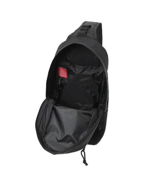 Manhattan Portage（マンハッタンポーテージ）の「LITTLE ITALY CROSSBODY BAG CORDURA GRINZA IRONWOOD（ボディバッグ/ウエストポーチ・メンズ・ブラック・SMALL）」の6枚目の写真