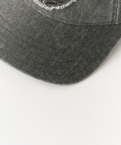 adidas(アディダス)の「adidas/アディダス HERI WASHED DEUNIM CAP デニム キャップ ブランドロゴ 2026年 夏 夏服(キャップ・レディース・ベージュ/ブラック・M/L)」の12枚目の写真