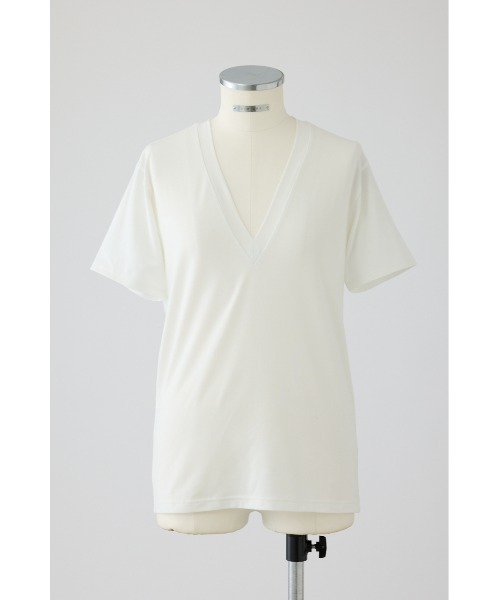 RIM.ARK(リムアーク)の「Smooth texture v-neck tee(スムース テクスチャー ブイネック ティー)(Tシャツ/カットソー・レディース・ダークブラウン/ブラック/ネイビー/ホワイト・FREE)」の2枚目の写真
