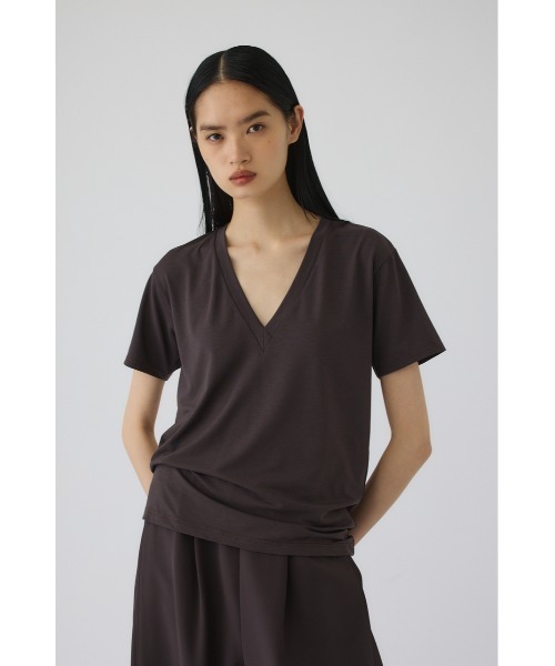 RIM.ARK(リムアーク)の「Smooth texture v-neck tee(スムース テクスチャー ブイネック ティー)(Tシャツ/カットソー・レディース・ダークブラウン/ブラック/ネイビー/ホワイト・FREE)」の17枚目の写真