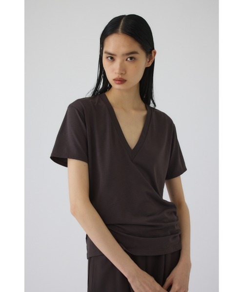 RIM.ARK(リムアーク)の「Smooth texture v-neck tee(スムース テクスチャー ブイネック ティー)(Tシャツ/カットソー・レディース・ダークブラウン/ブラック/ネイビー/ホワイト・FREE)」の18枚目の写真