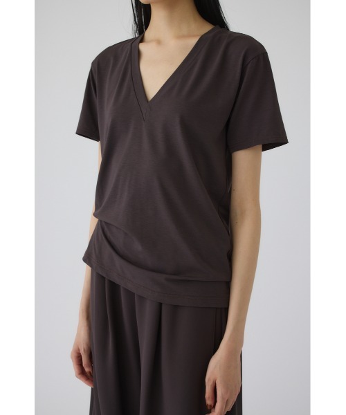 RIM.ARK(リムアーク)の「Smooth texture v-neck tee(スムース テクスチャー ブイネック ティー)(Tシャツ/カットソー・レディース・ダークブラウン/ブラック/ネイビー/ホワイト・FREE)」の22枚目の写真