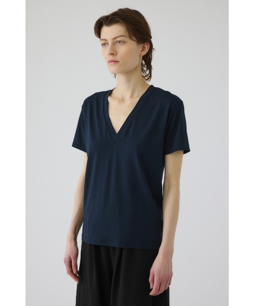 RIM.ARK(リムアーク)の「Smooth texture v-neck tee(スムース テクスチャー ブイネック ティー)(Tシャツ/カットソー・レディース・ダークブラウン/ブラック/ネイビー/ホワイト・FREE)」の7枚目の写真