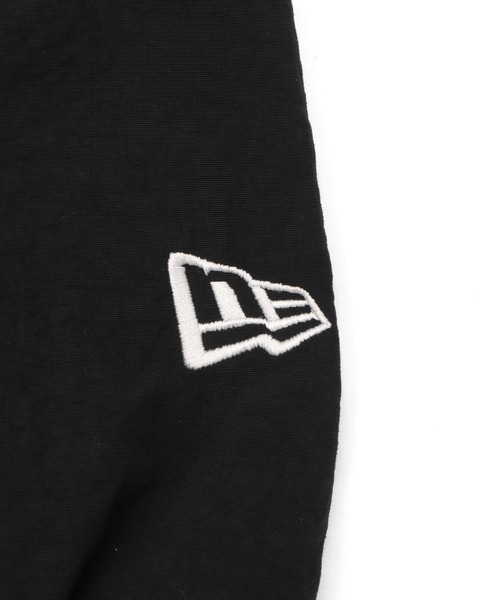 NEW ERA(ニューエラ)の「ニューエラ コーチジャケット ナイロン(その他アウター・メンズ・ブラウン/ブラック・XXL/XL/M/S/L)」の5枚目の写真