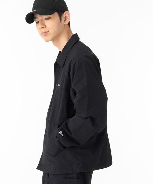 NEW ERA(ニューエラ)の「ニューエラ コーチジャケット ナイロン(その他アウター・メンズ・ブラウン/ブラック・XXL/XL/M/S/L)」の17枚目の写真
