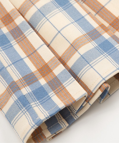 LA POMME petit(ラポミ・プチ)の「Vintage Tartan Blazer Skirt Set Up(セットアップ・レディース・ベージュ・SMALL/MEDIUM)」の12枚目の写真