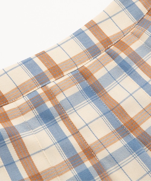 LA POMME petit(ラポミ・プチ)の「Vintage Tartan Blazer Skirt Set Up(セットアップ・レディース・ベージュ・SMALL/MEDIUM)」の13枚目の写真