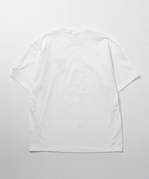 BEAMS T(ビームスティー)の「FRANK / F. チャンピオン ボディ Tシャツ(Tシャツ/カットソー・メンズ・ホワイト/ネイビー・MEDIUM/SMALL/LARGE)」の16枚目の写真