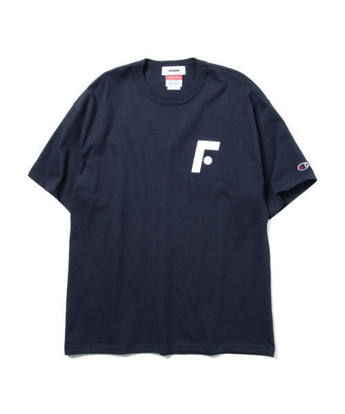 BEAMS T(ビームスティー)の「FRANK / F. チャンピオン ボディ Tシャツ(Tシャツ/カットソー・メンズ・ホワイト/ネイビー・MEDIUM/SMALL/LARGE)」の8枚目の写真
