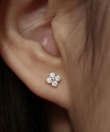 【MASHIRO】フラワークローバーモチーフアクリルストーンワンポイントペアピアス(MA/EKW163)