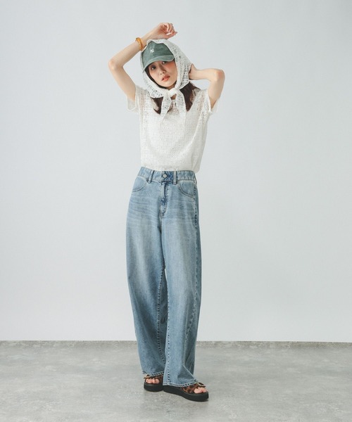 GLOBAL WORK(グローバルワーク)の「シャーリングレース半袖プルオーバー/901404(Tシャツ/カットソー・レディース・オフホワイト/ブラック/ライトブルー・MEDIUM/LARGE)」の4枚目の写真