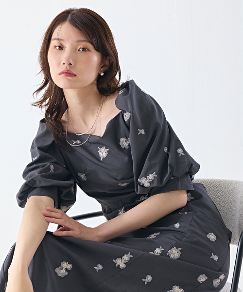 Kana（カナ）の「花柄刺繍ドレープパフスリーブドレス パーティー 結婚式 お呼ばれ オケージョン（ドレス・レディース・ベージュ/チャコールグレー/ブラック・M）」の15枚目の写真