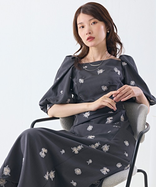 Kana（カナ）の「花柄刺繍ドレープパフスリーブドレス パーティー 結婚式 お呼ばれ オケージョン（ドレス・レディース・ベージュ/チャコールグレー/ブラック・M）」の16枚目の写真