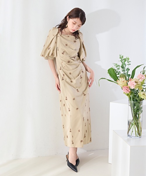 Kana（カナ）の「花柄刺繍ドレープパフスリーブドレス パーティー 結婚式 お呼ばれ オケージョン（ドレス・レディース・ベージュ/チャコールグレー/ブラック・M）」の18枚目の写真