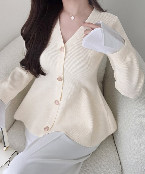 mily bilet（ミウィビレット）の「【mily bilet】着るだけで叶う、メリハリ美人♪レイヤード風ペプラムカーディガン（カーディガン/ボレロ・レディース・ネイビー/グレー/ホワイト・LARGE/X-LARGE/MEDIUM/SMALL）」の6枚目の写真