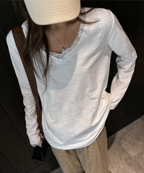 ONEP STAR(ワンピスター)の「レース切り替えVネック長袖カットソー(Tシャツ/カットソー・レディース・ホワイト/ブラック・MEDIUM/LARGE/X-LARGE)」の6枚目の写真