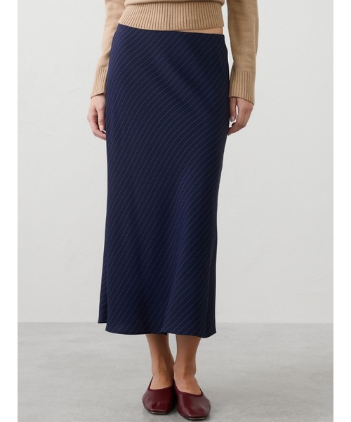 BANANA REPUBLIC FACTORY STORE(バナナリパブリック ファクトリーストア)の「BANANA REPUBLIC FACTORY STORE クレープピンストライププルオンミディスカート(スカート・レディース・ブラウン系その他/ネイビー・S)」の1枚目の写真