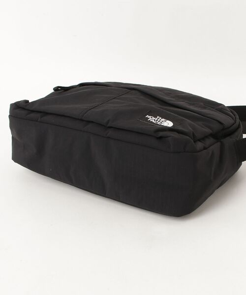 THE NORTH FACE(ザノースフェイス)の「【THE NORTH FACE/ザノースフェイス】TRAVEL CROSS BAG M NW トラベルクロスバッグ M ショルダーバッグ 軽量 クロスボディ ユニセックス(ショルダーバッグ・レディース・ブラック・ONE SIZE)」の9枚目の写真