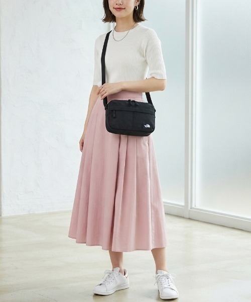 THE NORTH FACE(ザノースフェイス)の「【THE NORTH FACE/ザノースフェイス】TRAVEL CROSS BAG M NW トラベルクロスバッグ M ショルダーバッグ 軽量 クロスボディ ユニセックス(ショルダーバッグ・レディース・ブラック・ONE SIZE)」の22枚目の写真