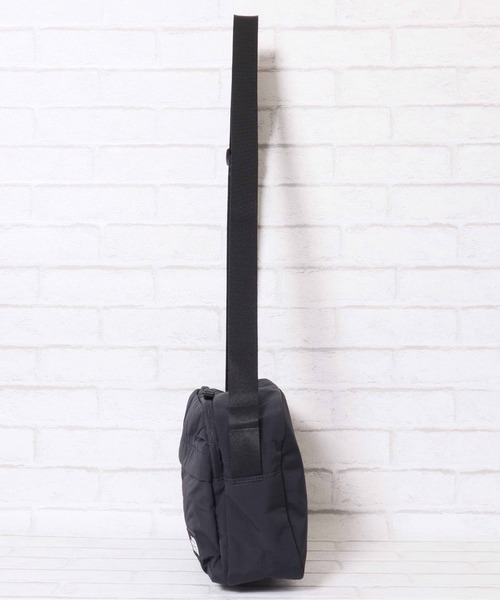 THE NORTH FACE(ザノースフェイス)の「【THE NORTH FACE/ザノースフェイス】TRAVEL CROSS BAG M NW トラベルクロスバッグ M ショルダーバッグ 軽量 クロスボディ ユニセックス(ショルダーバッグ・レディース・ブラック・ONE SIZE)」の10枚目の写真
