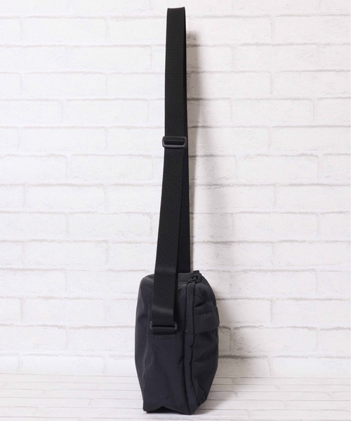THE NORTH FACE(ザノースフェイス)の「【THE NORTH FACE/ザノースフェイス】TRAVEL CROSS BAG M NW トラベルクロスバッグ M ショルダーバッグ 軽量 クロスボディ ユニセックス(ショルダーバッグ・レディース・ブラック・ONE SIZE)」の12枚目の写真