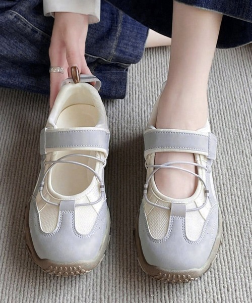 Miniministore(ミニミニストア)の「厚底メリージェーンスニーカーバレエコア靴(スニーカー・レディース・ベージュ/ブルーグレー/アイボリー・23.0cm/23.5cm/24.0cm/24.5cm/22.5cm)」の2枚目の写真