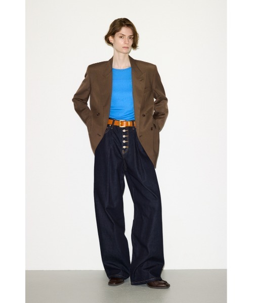 THROW by SLY(スローバイスライ)の「THROW PEAKED LAPEL TAILOR JK ピークドラペルテーラージャケット 秋服(テーラードジャケット・レディース・ブラック/ブラウン・FREE)」の4枚目の写真