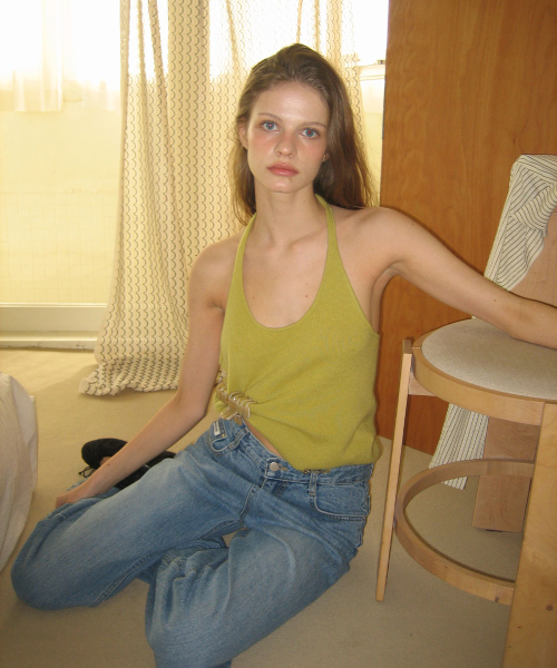 APPAREL ARCHIVE(アパレルアーカイブ)の「Hay wool halter layered sleeveless - Olive(ニット/セーター・レディース・その他・FREE)」の6枚目の写真