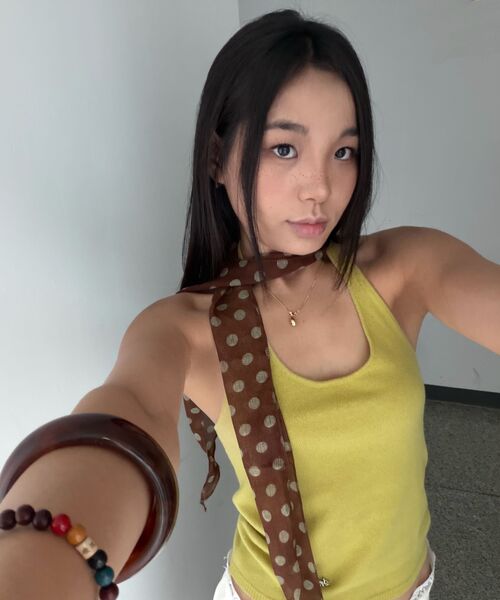 APPAREL ARCHIVE(アパレルアーカイブ)の「Hay wool halter layered sleeveless - Olive(ニット/セーター・レディース・その他・FREE)」の11枚目の写真