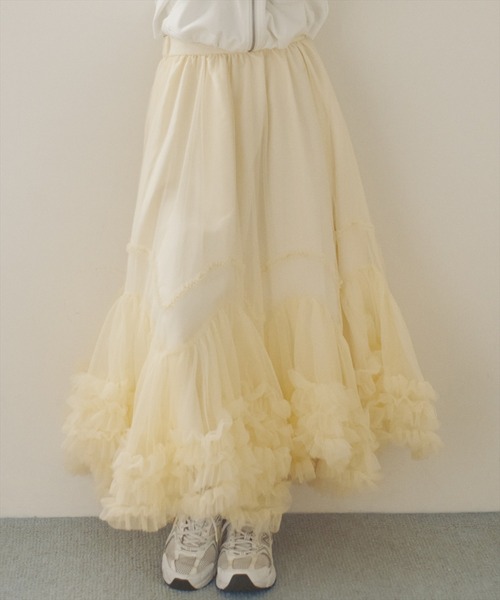 AND COUTURE(アンドクチュール)の「ボリュームフリルヘムチュールスカート(スカート・レディース・アイボリー/ブラック/オレンジ/グレー・FREE)」の11枚目の写真